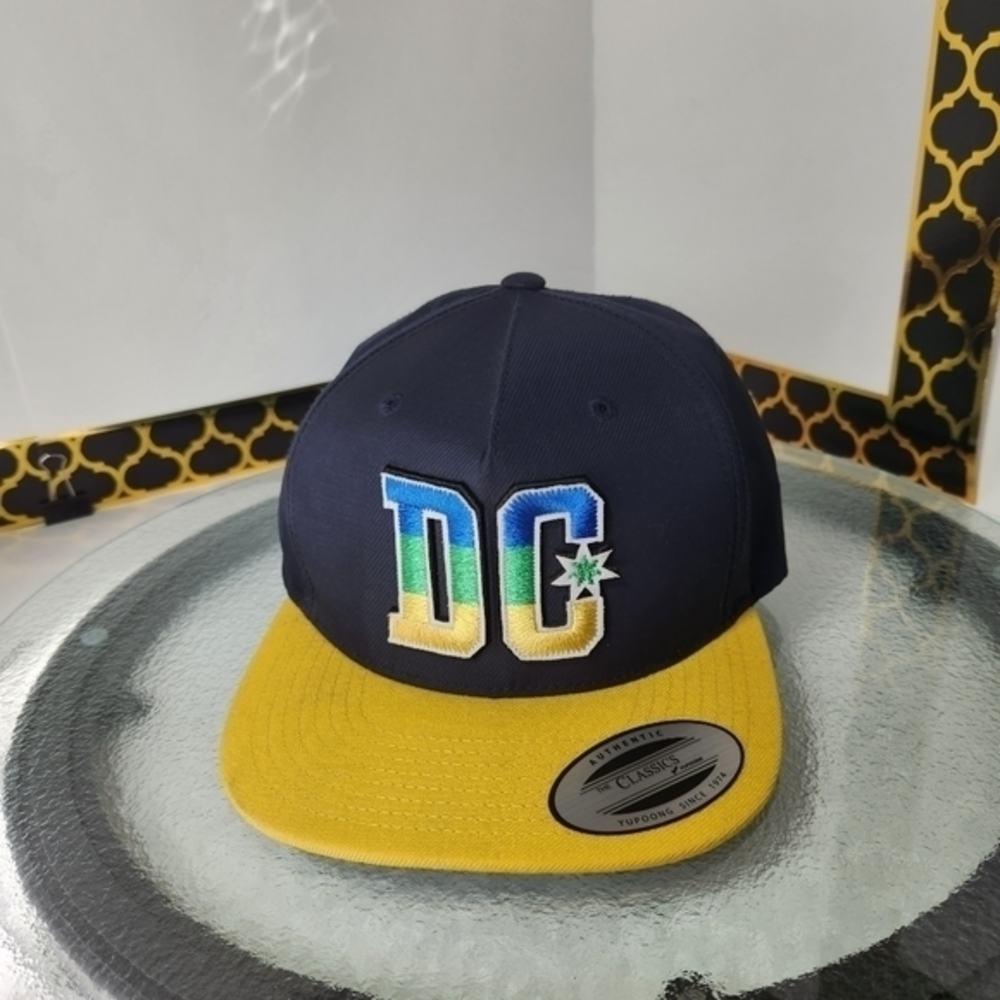 DC Shoe Co. USA Men's Snapback Hat Adjustable‎ Cap Skateboard Outdoor Sport